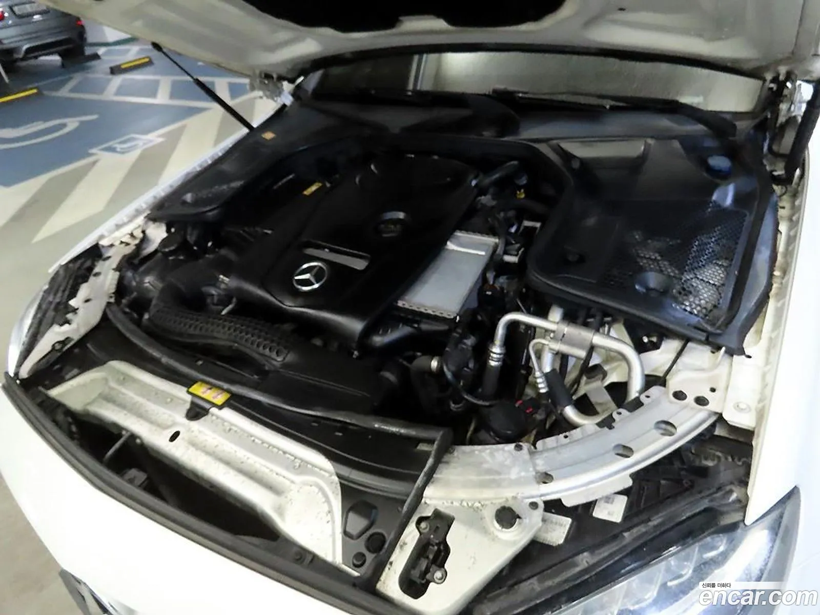 Mercedes-Benz C-Class W205 2015 — 17