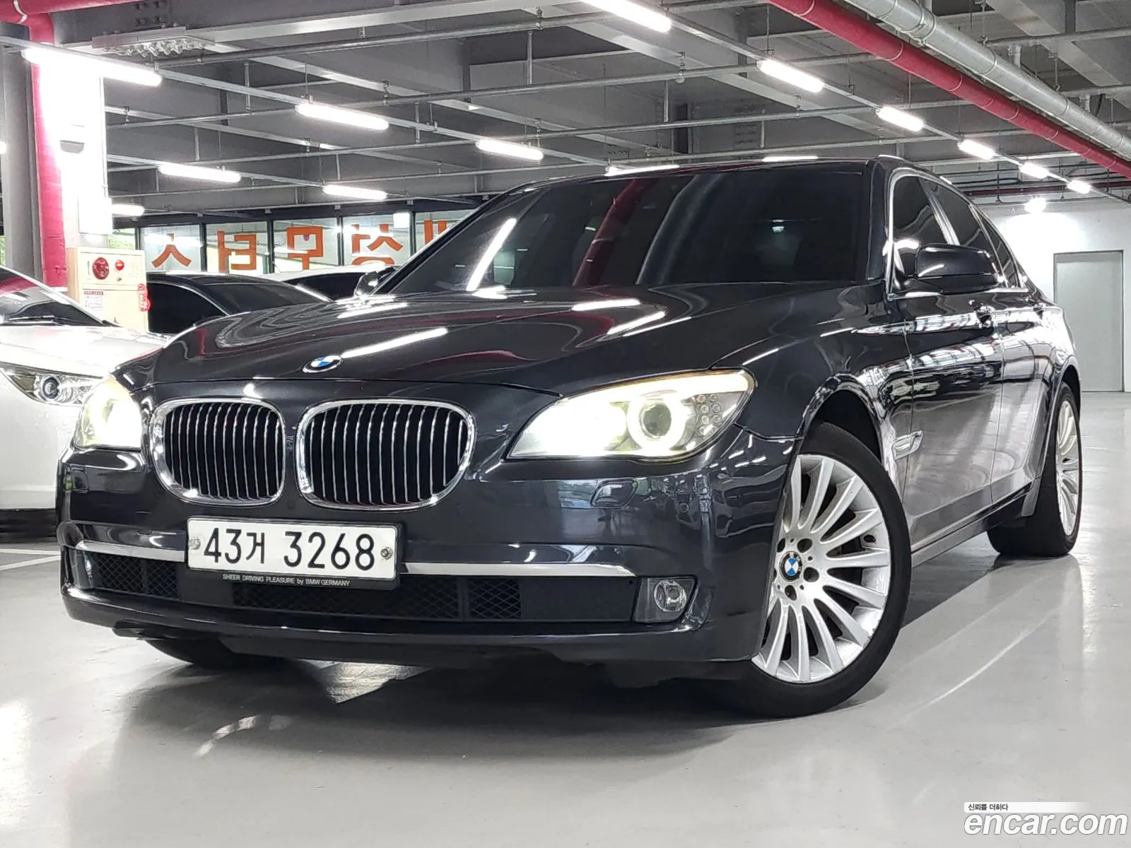 BMW 7 Series 2012 — 17