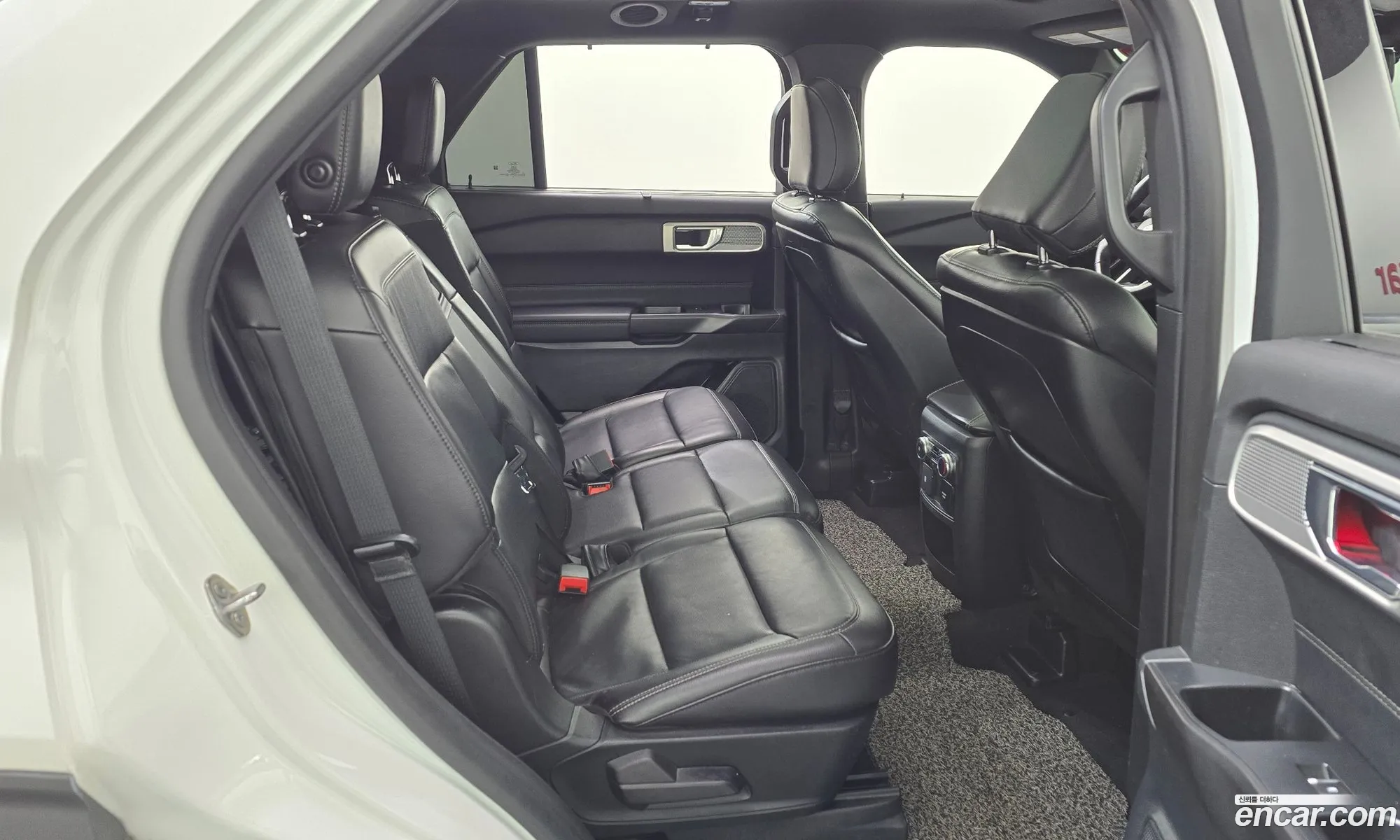 Ford Explorer 6th Gen 2020 1FMSK8FH4LGB78984 — 15