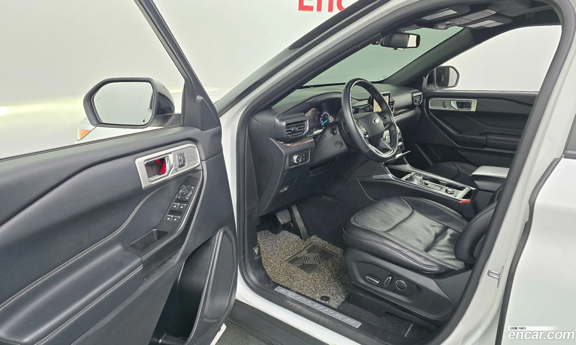 Ford Explorer 6th Gen 2020 1FMSK8FH4LGB78984 — 18