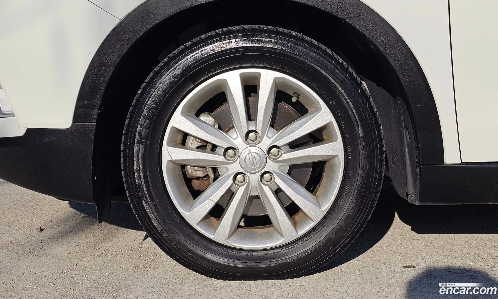 KG Mobility (SsangYong) Tivoli 2016 — 7