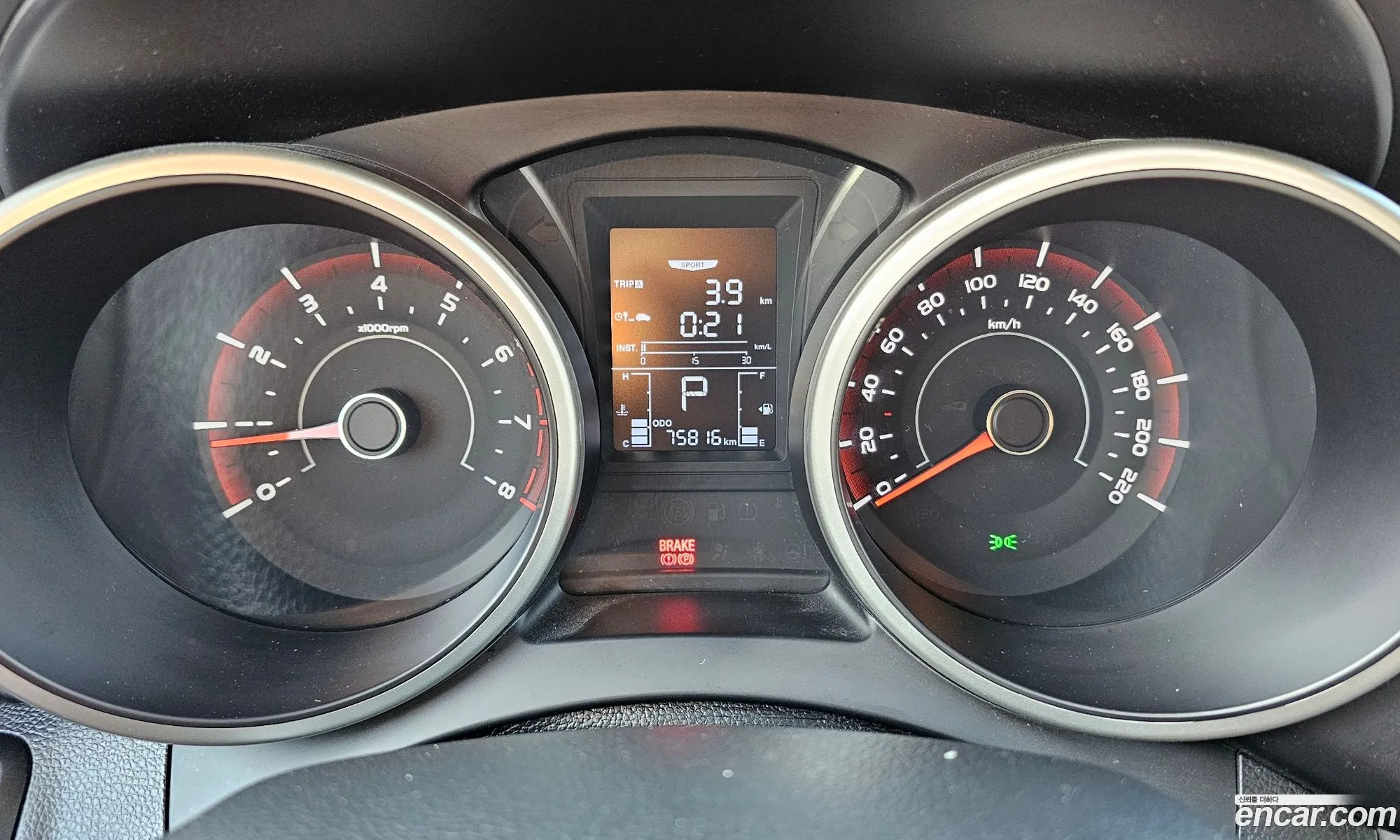 KG Mobility (SsangYong) Tivoli 2016 — 15