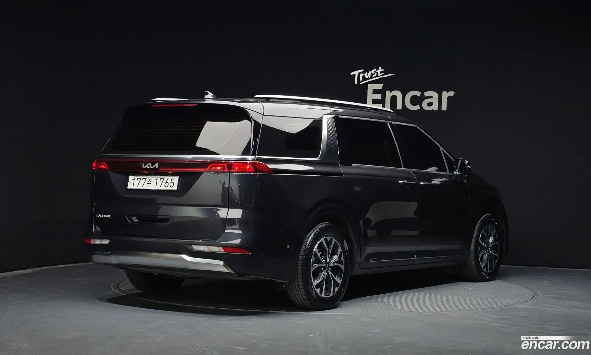 Kia Carnival 2022 — 2