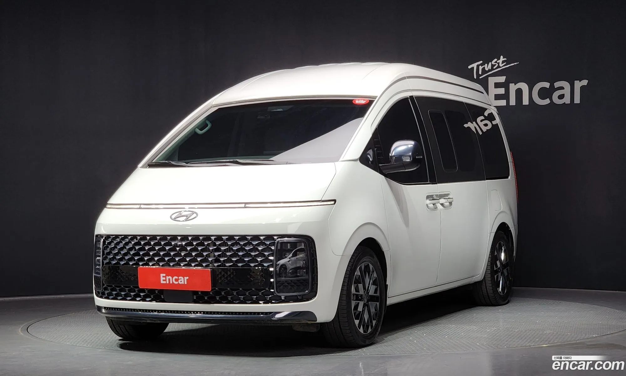 Hyundai Staria 2022 — 11
