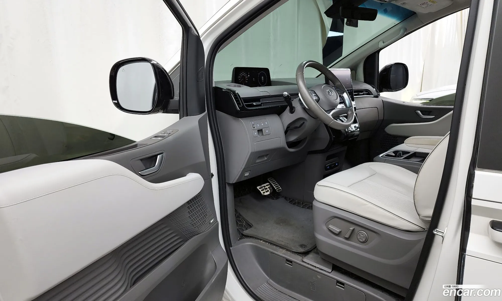 Hyundai Staria 2022 — 8