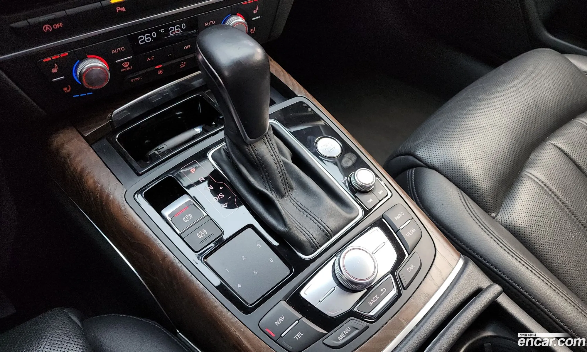 Audi A6 2015 — 11