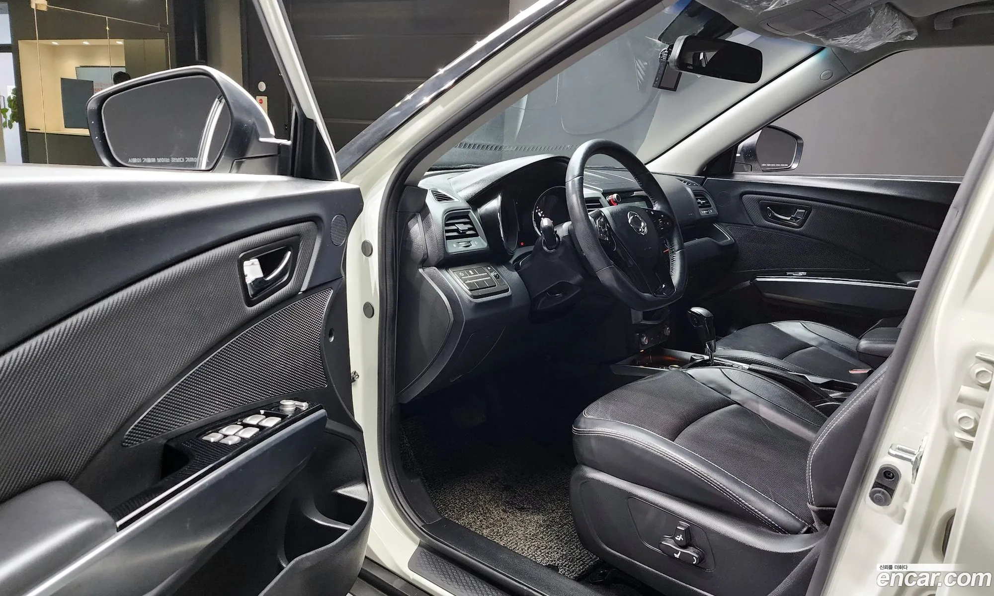 KG Mobility (SsangYong) Tivoli Armour 2018 — 4