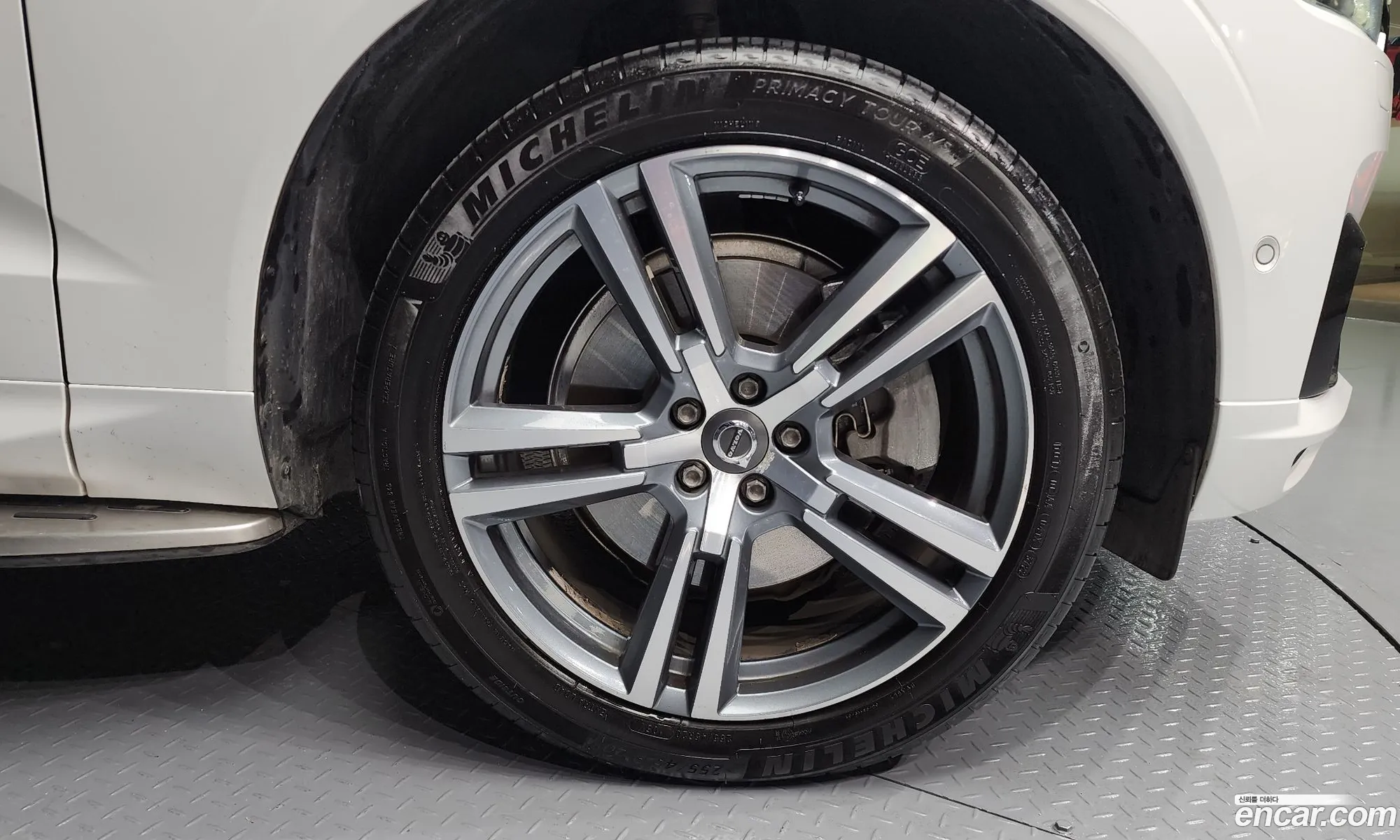 Volvo XC60 2021 — 16