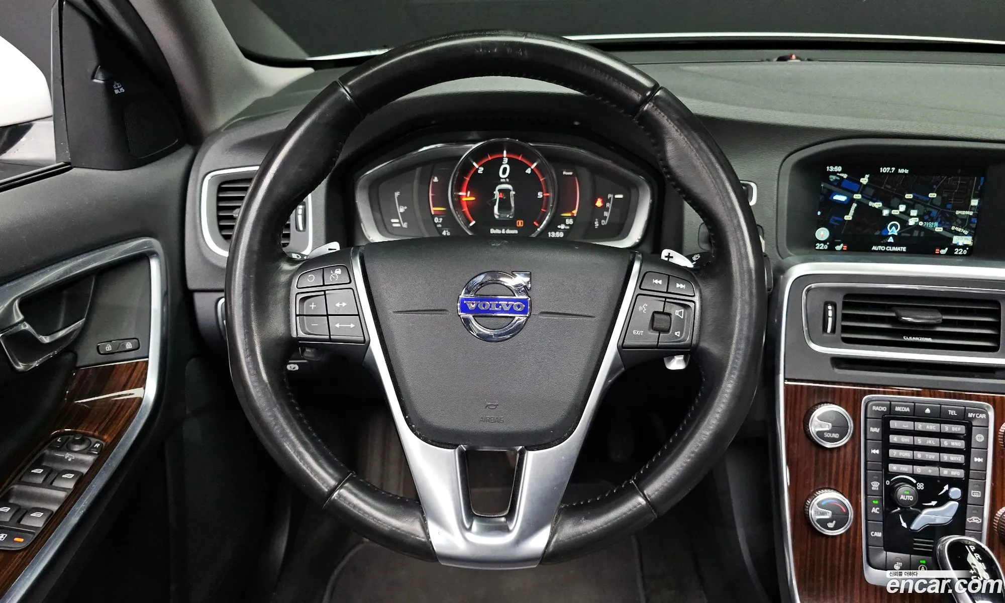 Volvo S60 2017 YV1FSA8BDH2433036 — 8