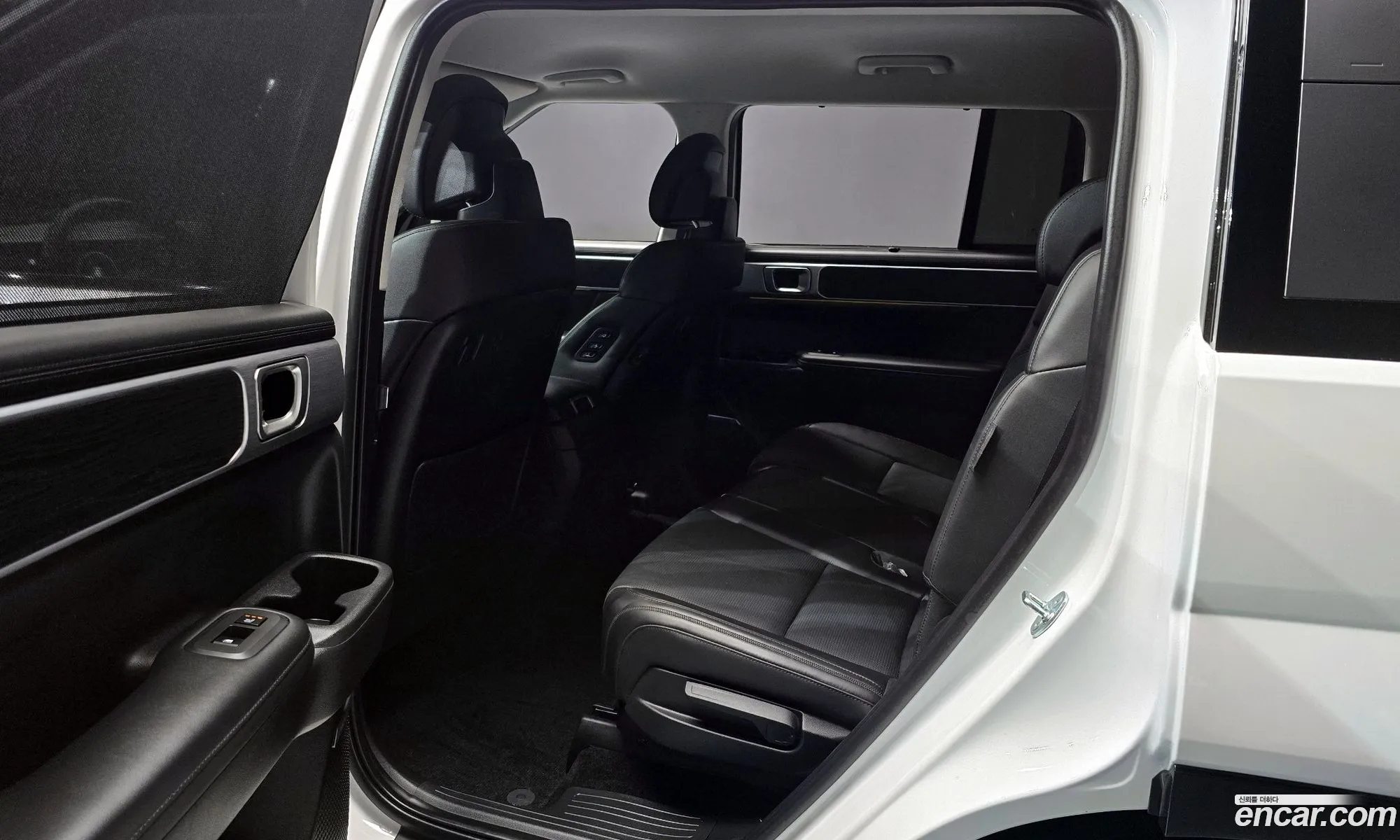 Hyundai Santa Fe 2023 — 19
