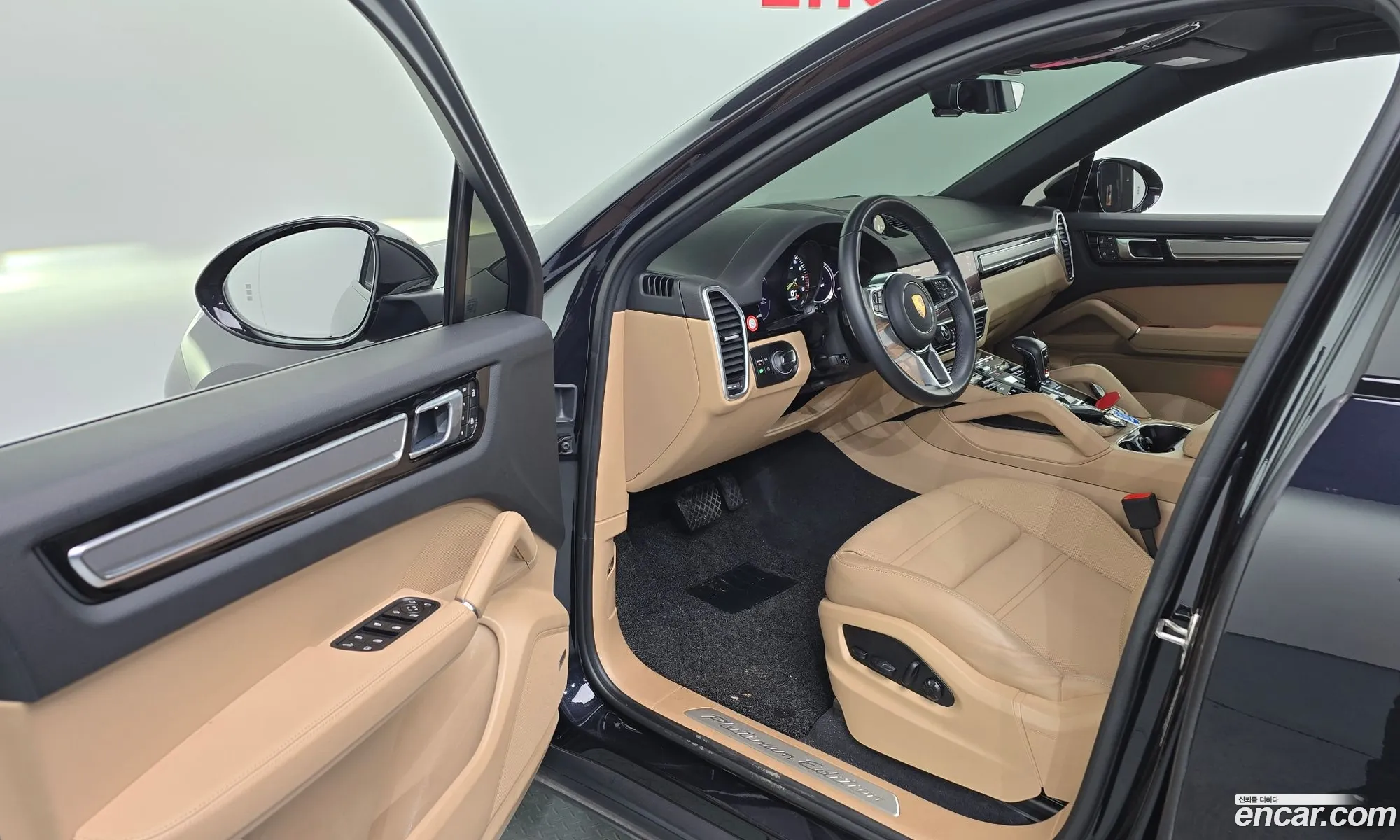 Porsche Cayenne 2022 — 19