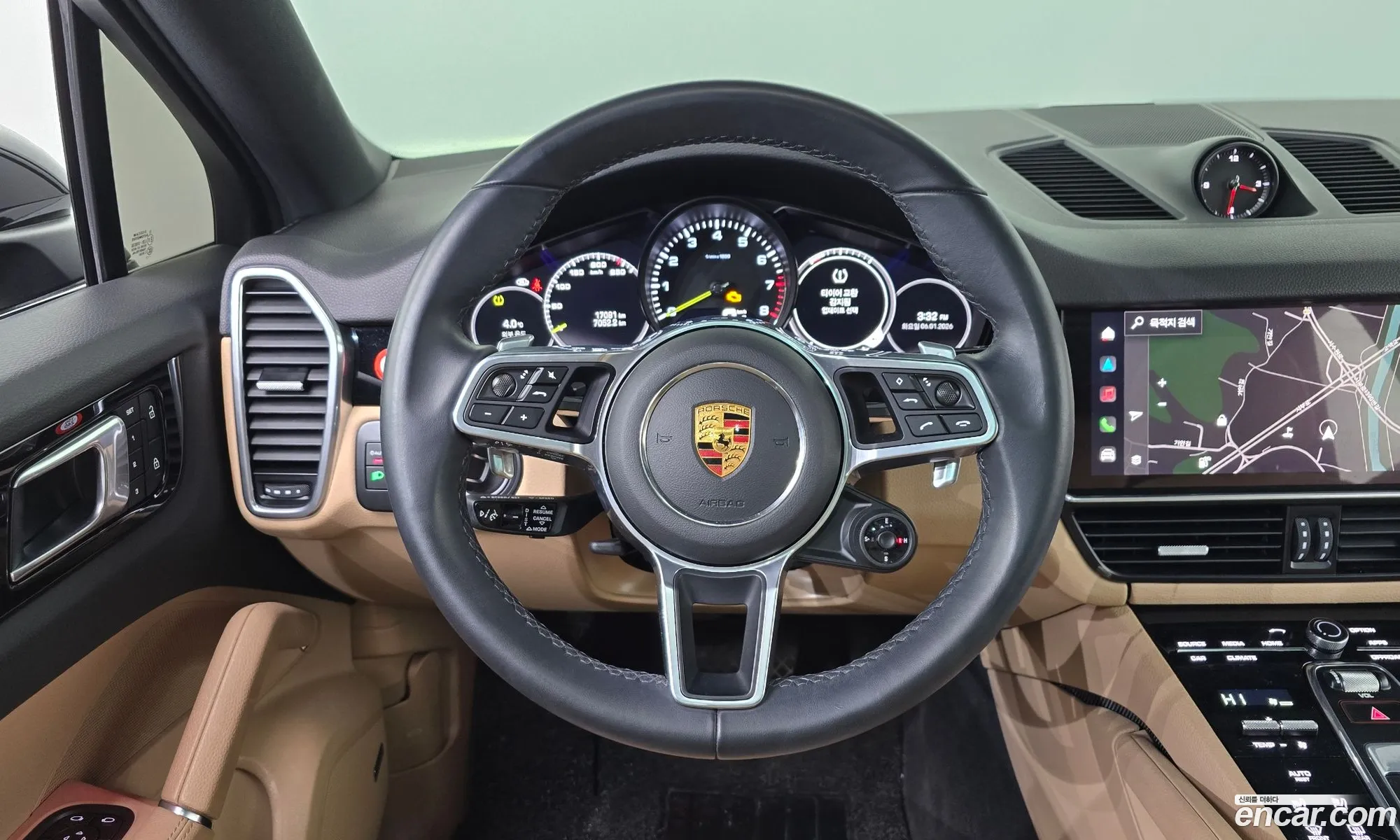 Porsche Cayenne 2022 — 18