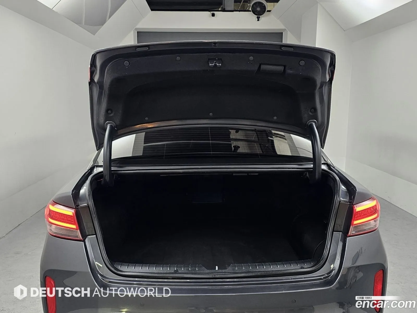 Kia K5 Hybrid 2016 — 6