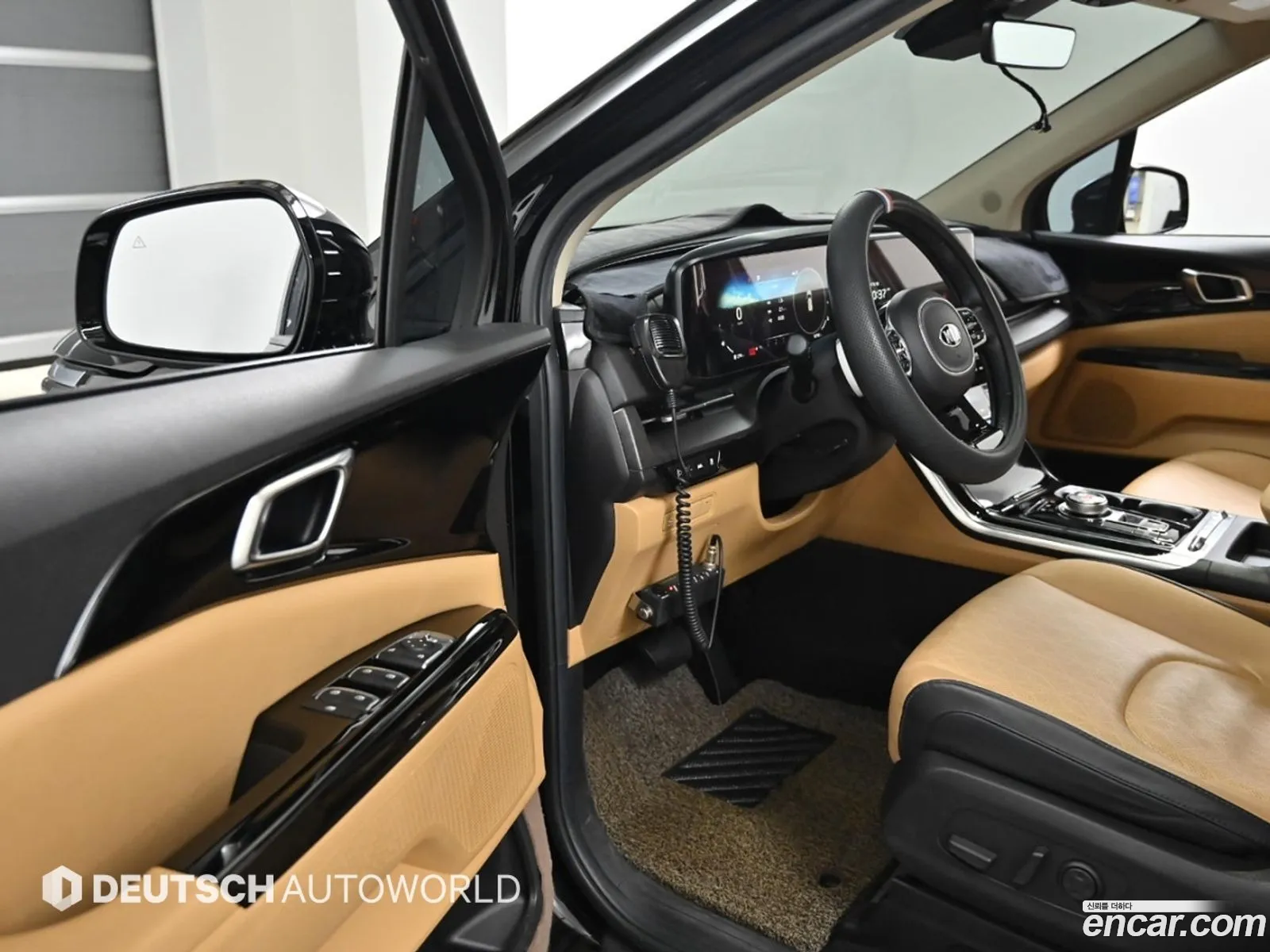 Kia Carnival 2021 — 16