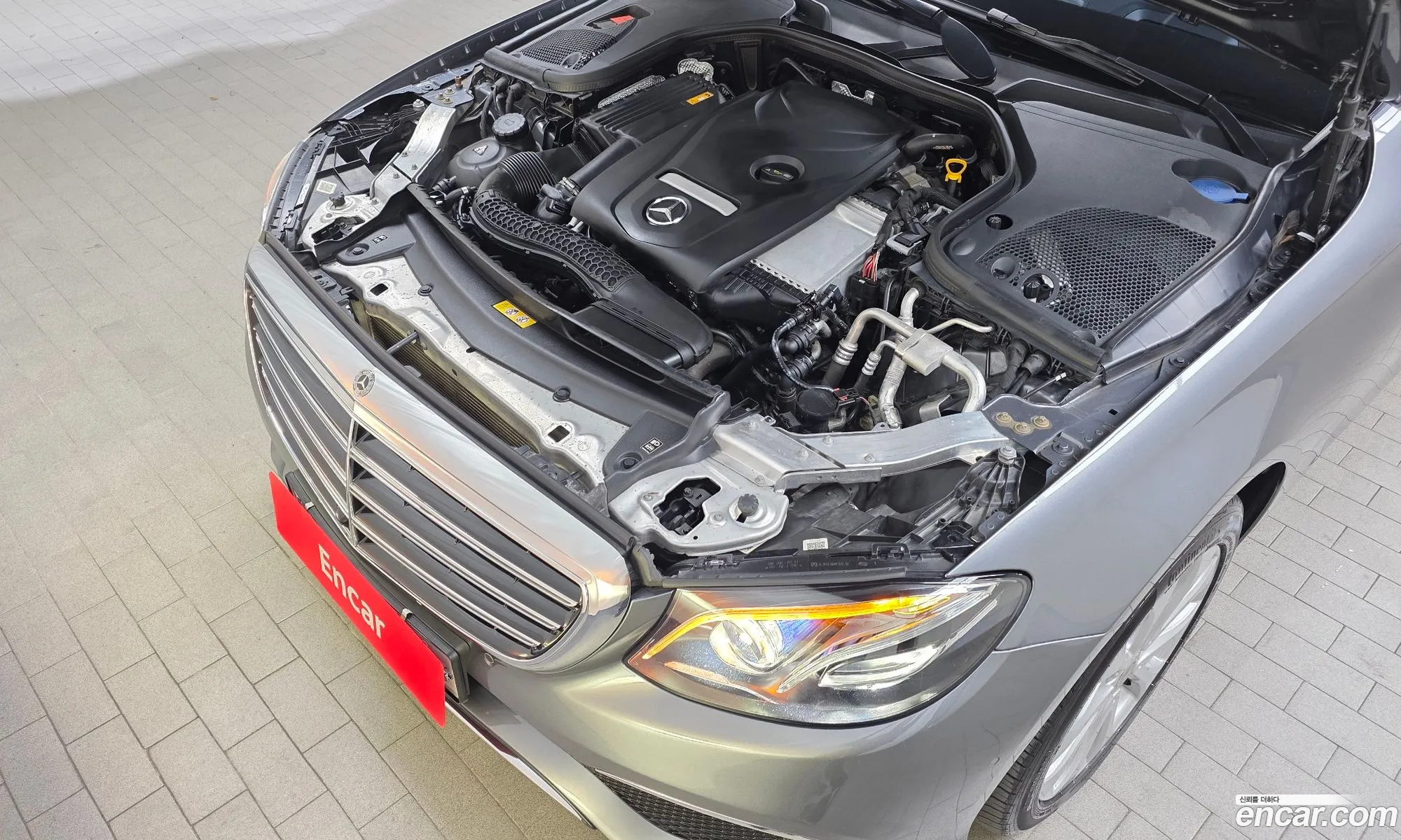 Mercedes-Benz E-Class W213 2018 WDDZF4KB0KA512503 — 18