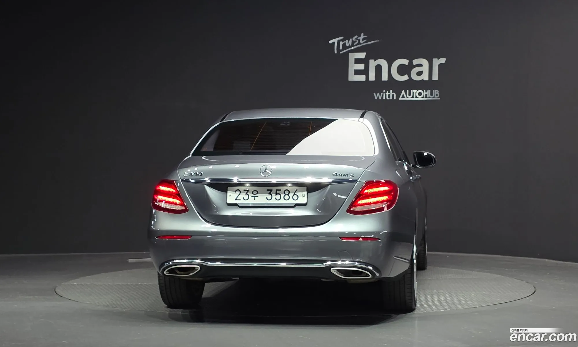 Mercedes-Benz E-Class W213 2018 WDDZF4KB0KA512503 — 3
