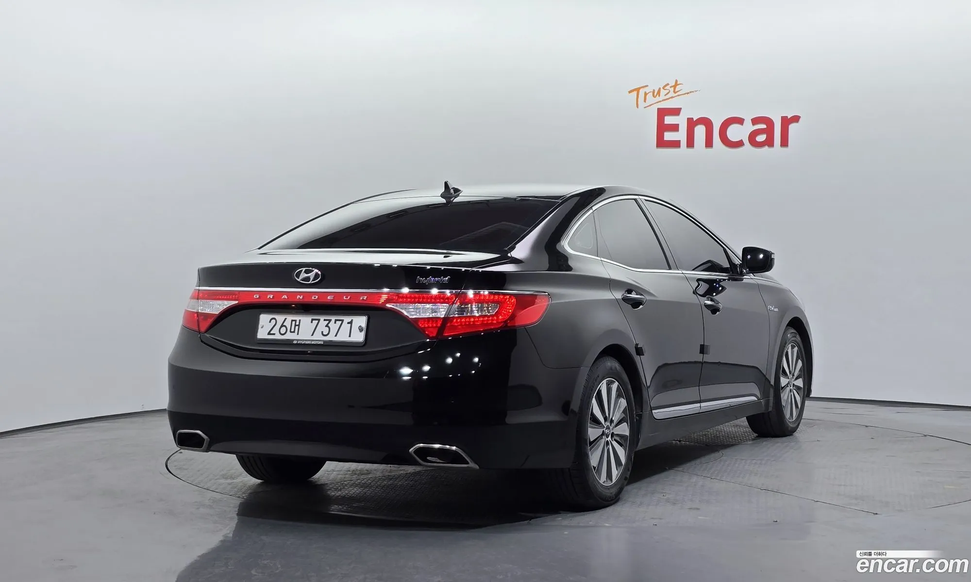 Hyundai Grandeur HG Hybrid 2015 — 7