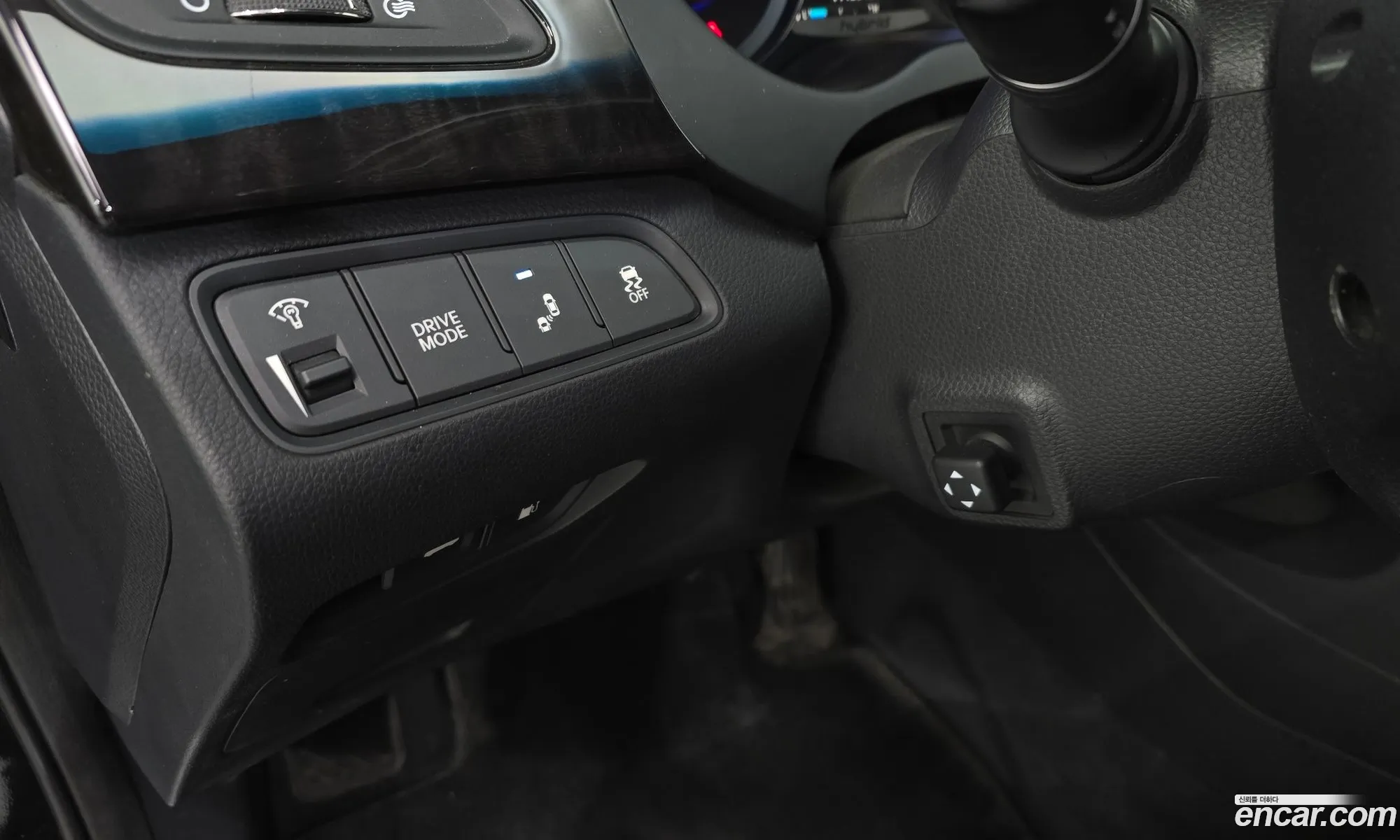 Hyundai Grandeur HG Hybrid 2015 — 17