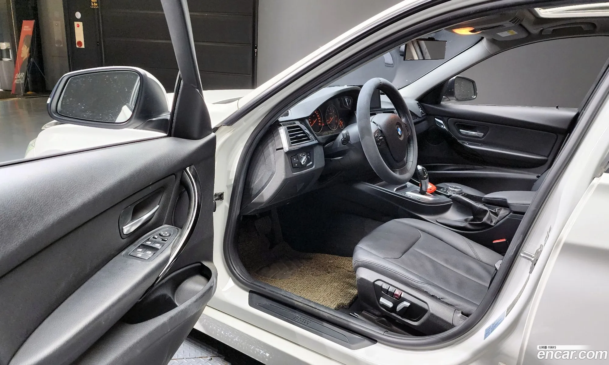 BMW 3 Series 2015 WBA8D1108GK413663 — 11