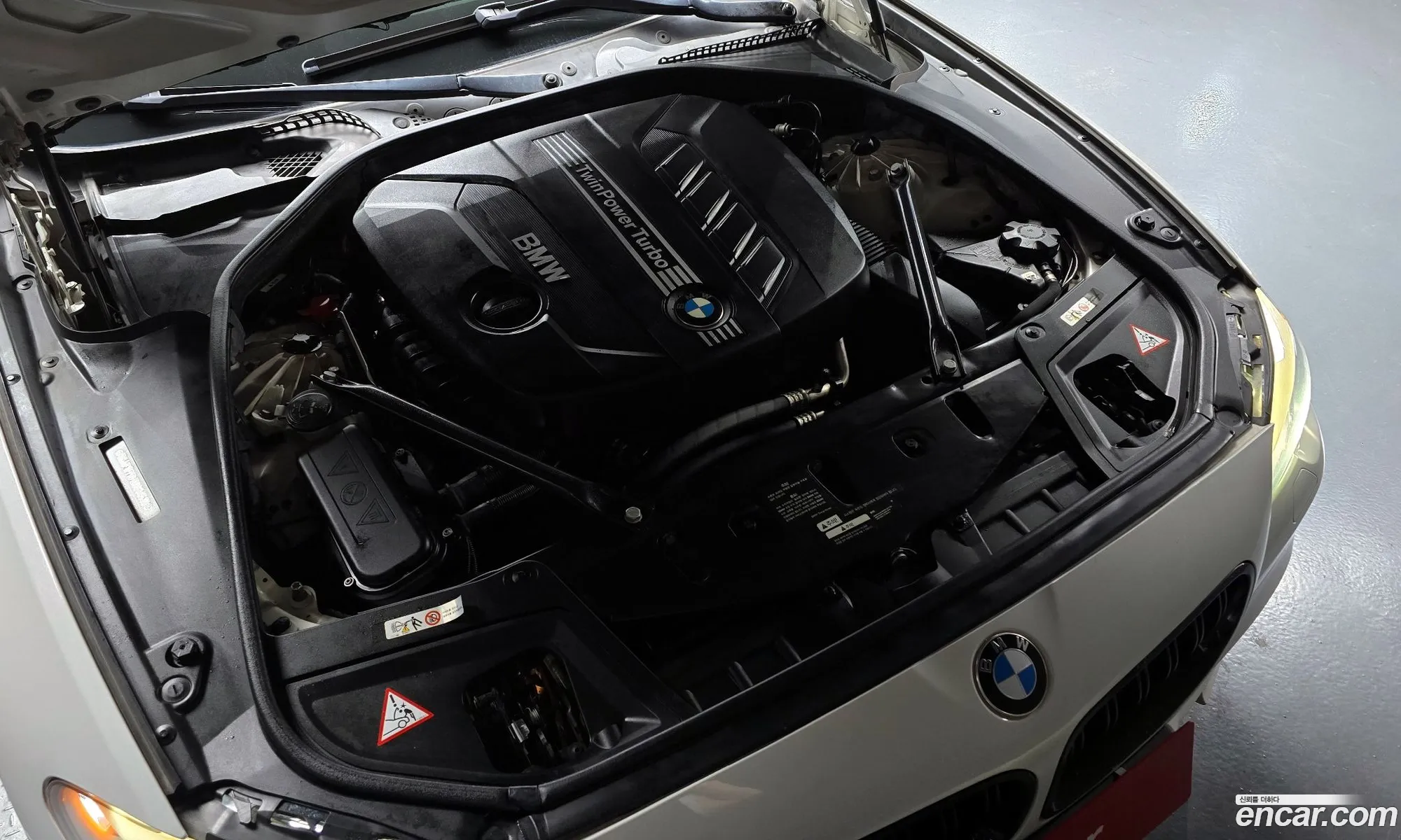 BMW 5 Series 2013 WBAFW1101DD264532 — 18