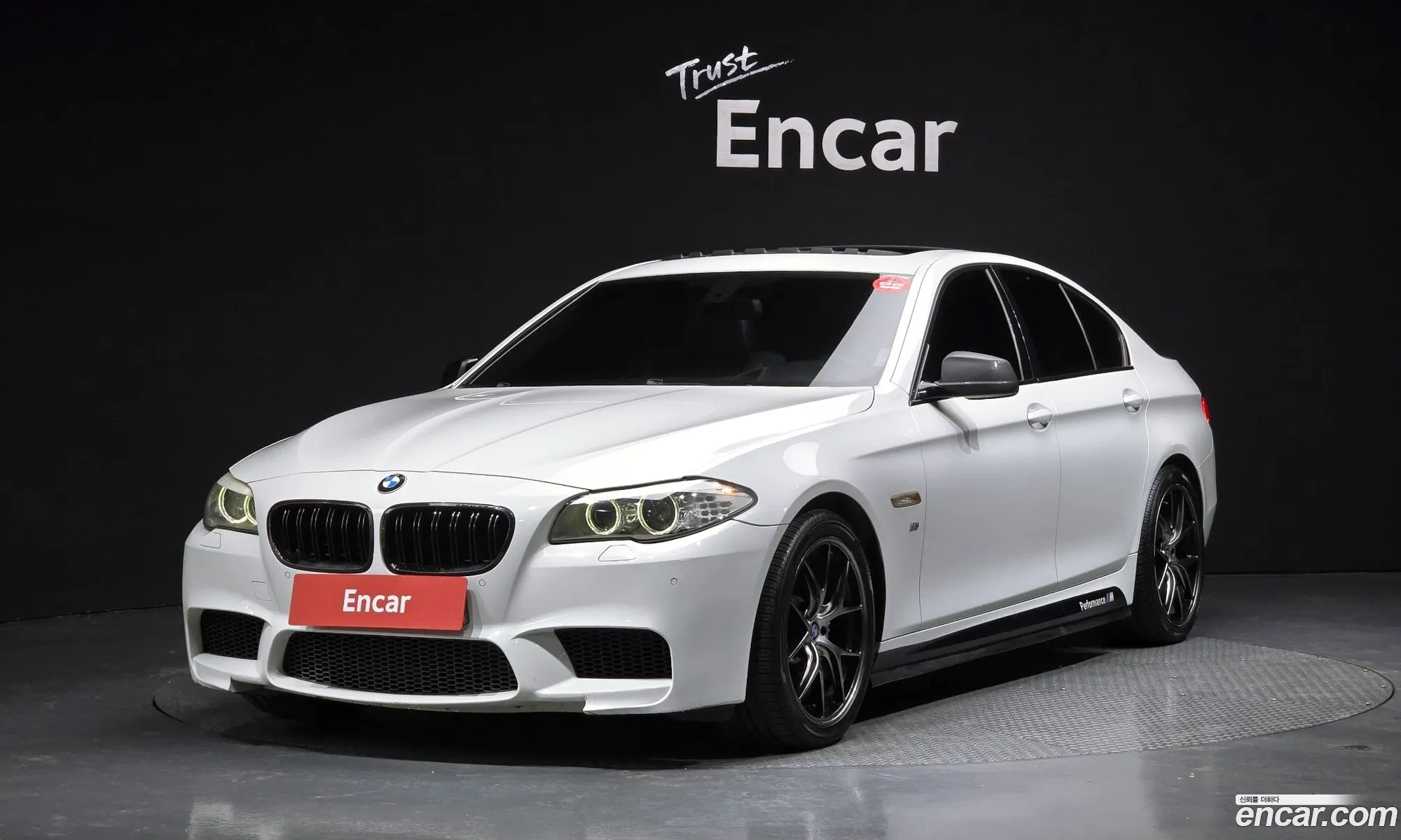 BMW 5 Series 2013 WBAFW1101DD264532 — 17