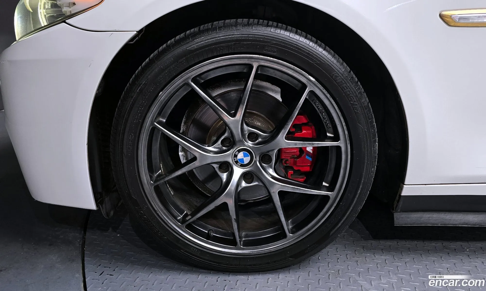 BMW 5 Series 2013 WBAFW1101DD264532 — 8