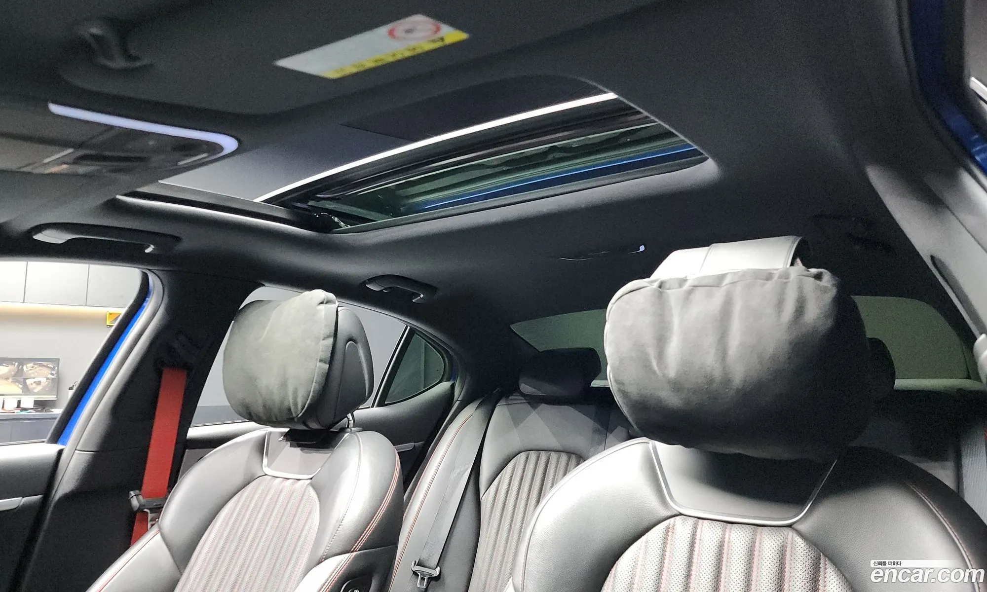 Genesis G70 2018 — 17