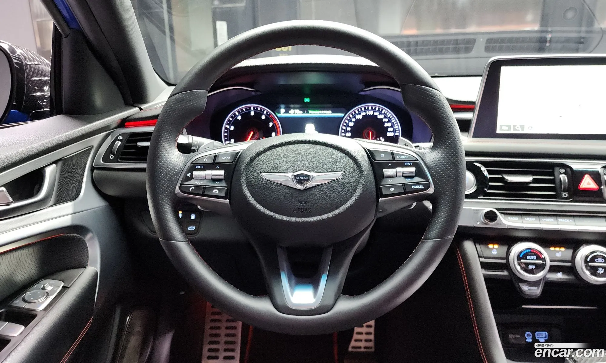 Genesis G70 2018 — 10