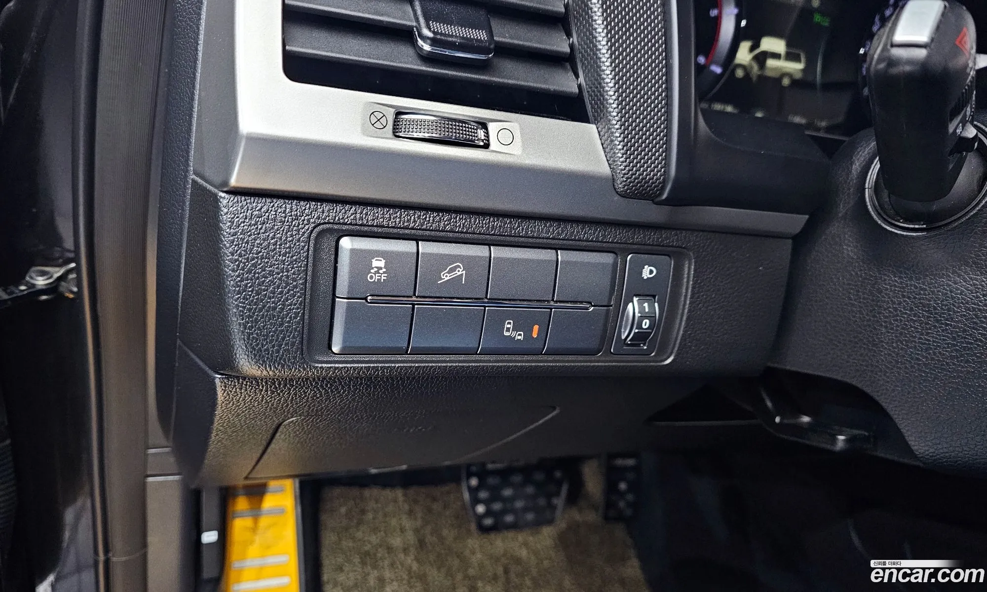 KG Mobility (SsangYong) Rexton Sports 2018 — 18