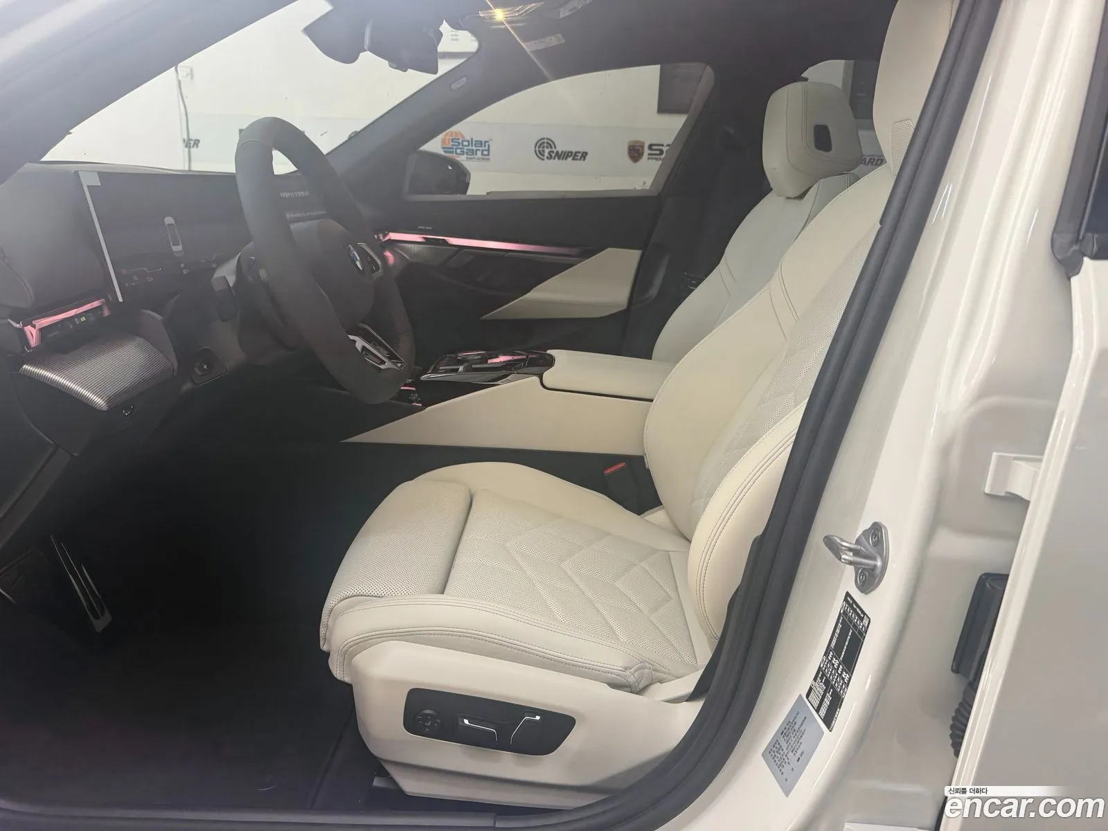 BMW 5 Series 2025 — 14
