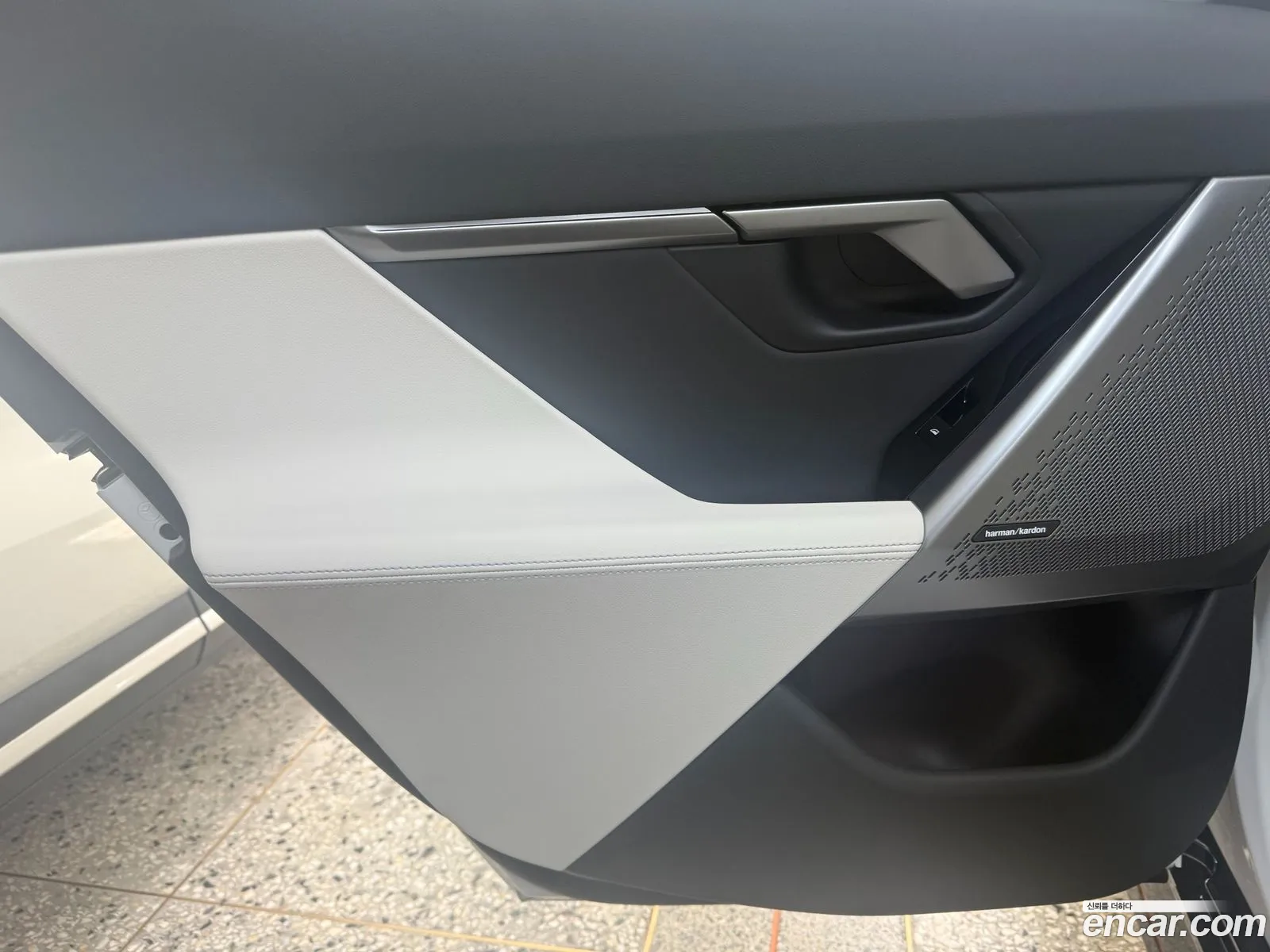 BMW 5 Series 2025 — 13