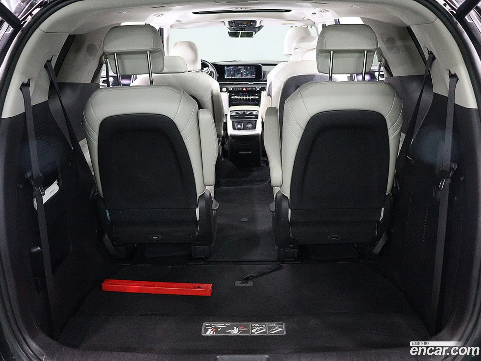 Kia Carnival 2021 — 4