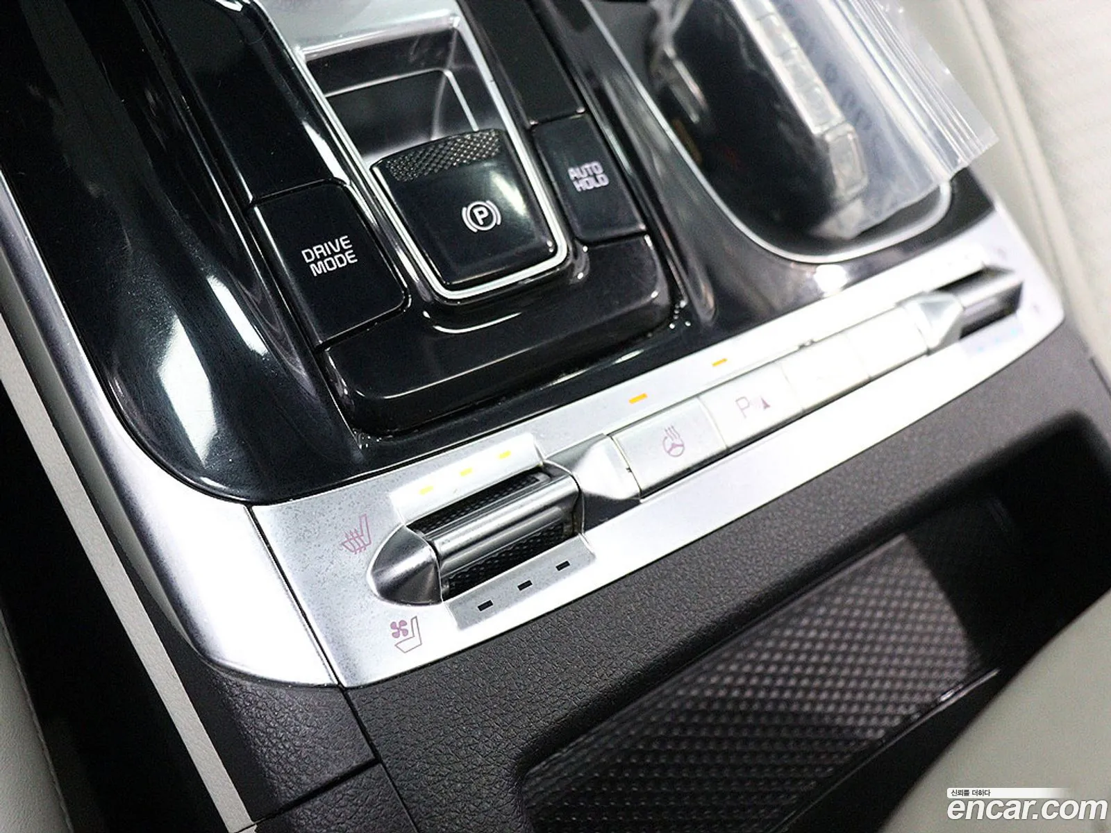 Kia Carnival 2021 — 2