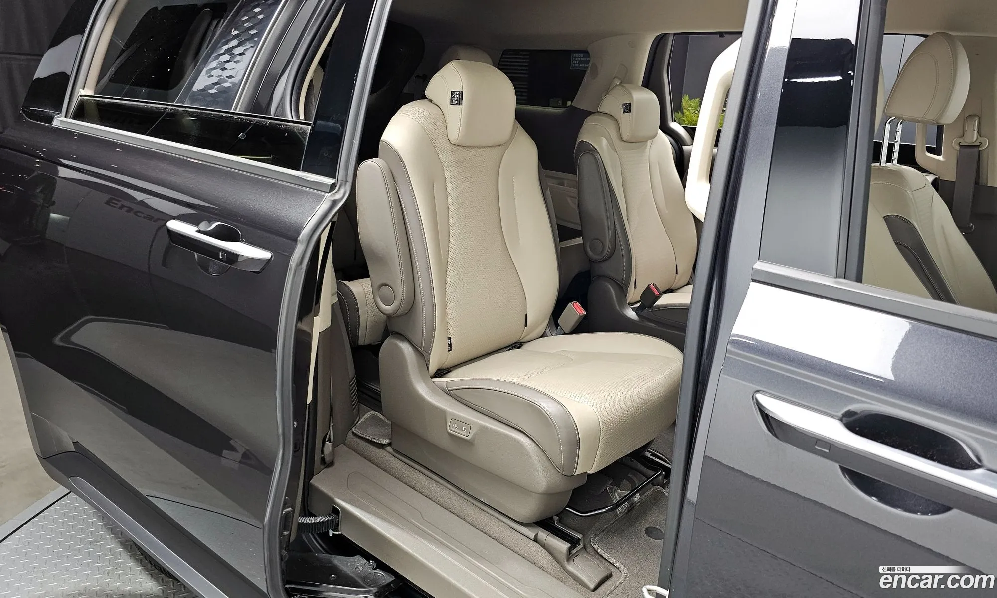 Kia Carnival 2021 KNANE813BMS119360 — 14