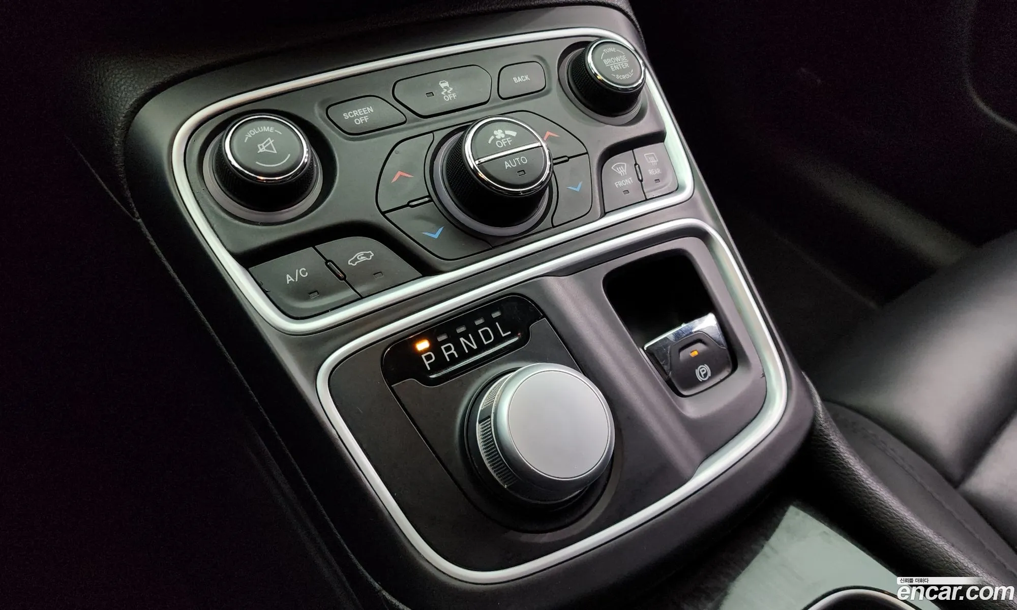 Chrysler 200 2015 1C3CCCCBXFN689239 — 12