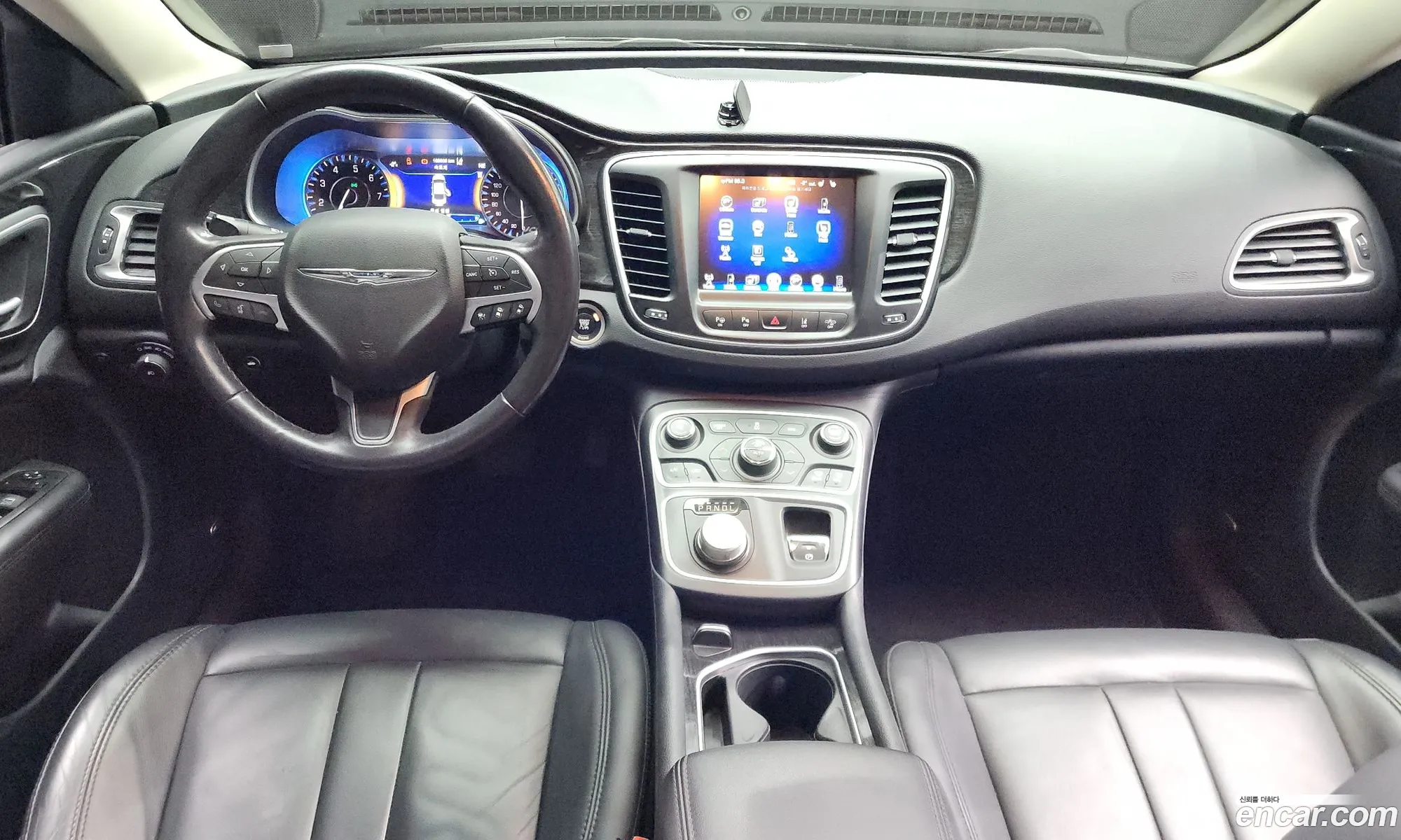 Chrysler 200