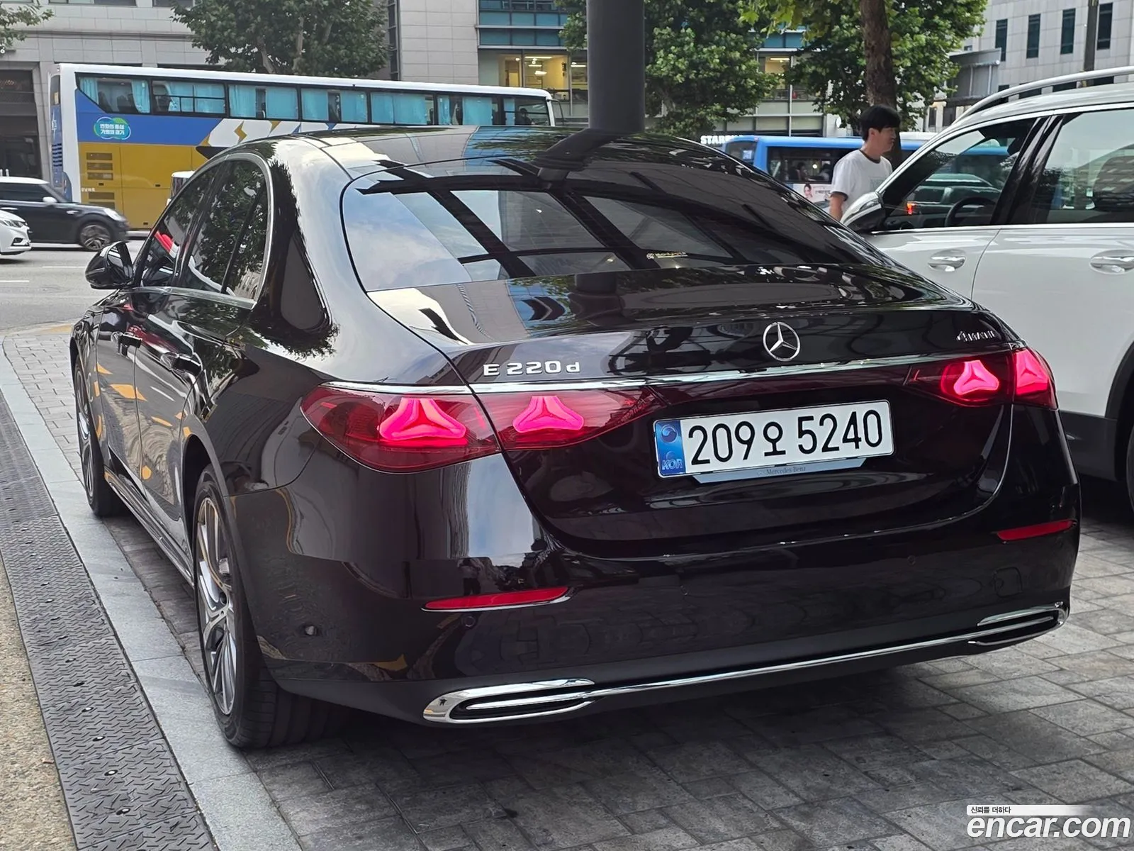 Mercedes-Benz E-Class W214 2025 — 3