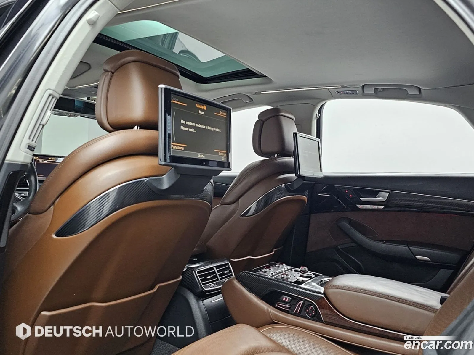 Audi A8 2011 — 8