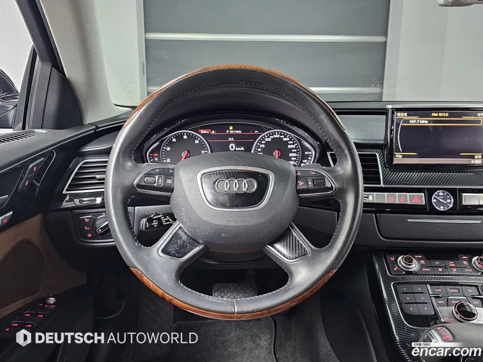 Audi A8 2011 — 14