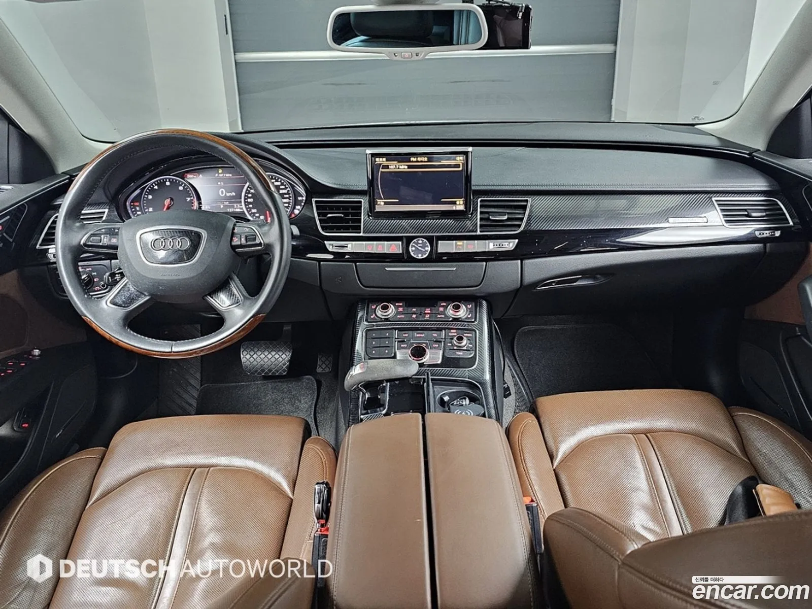 Audi A8 2011 — 18