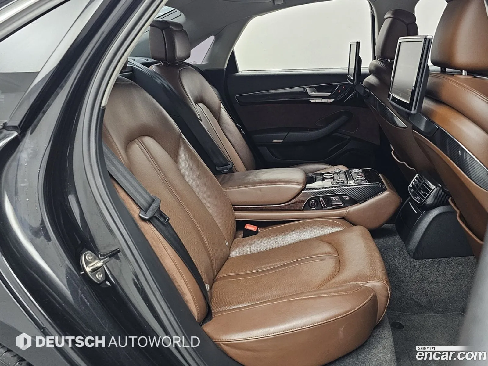 Audi A8 2011 — 4