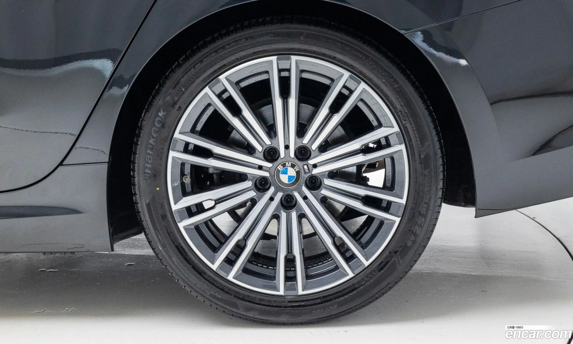 BMW 3 Series 2021 — 7