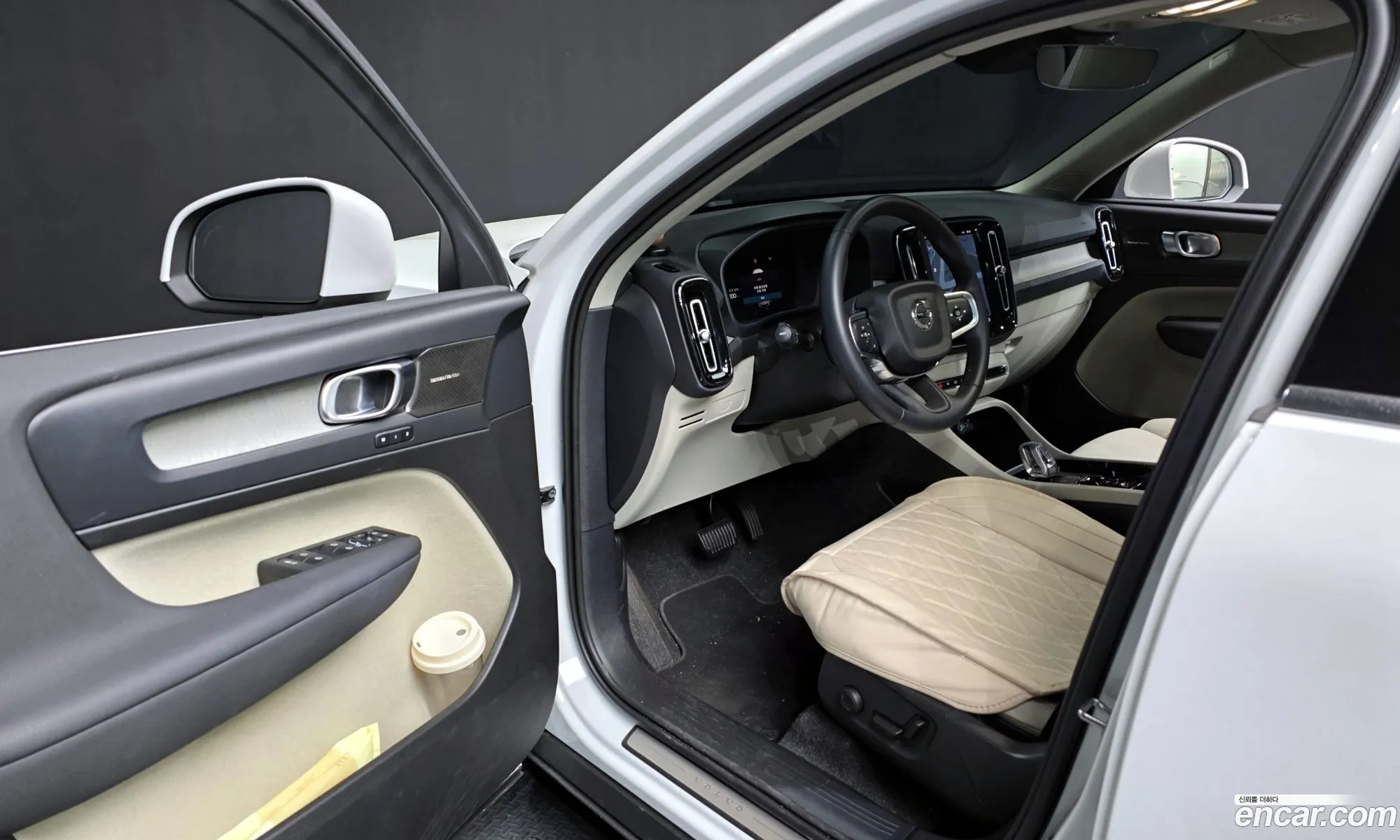 Volvo XC40 2024 — 15