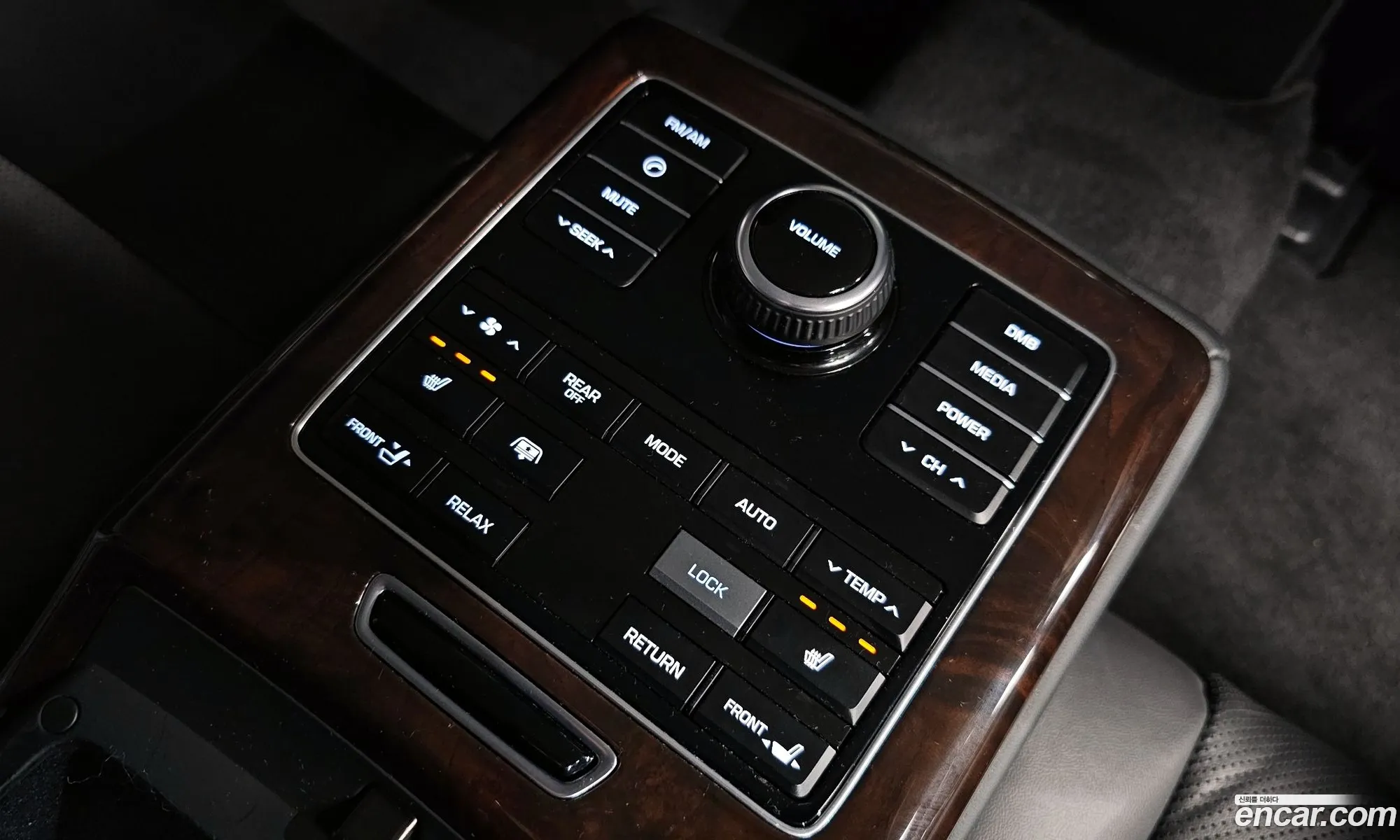 Hyundai Equus 2013 — 4