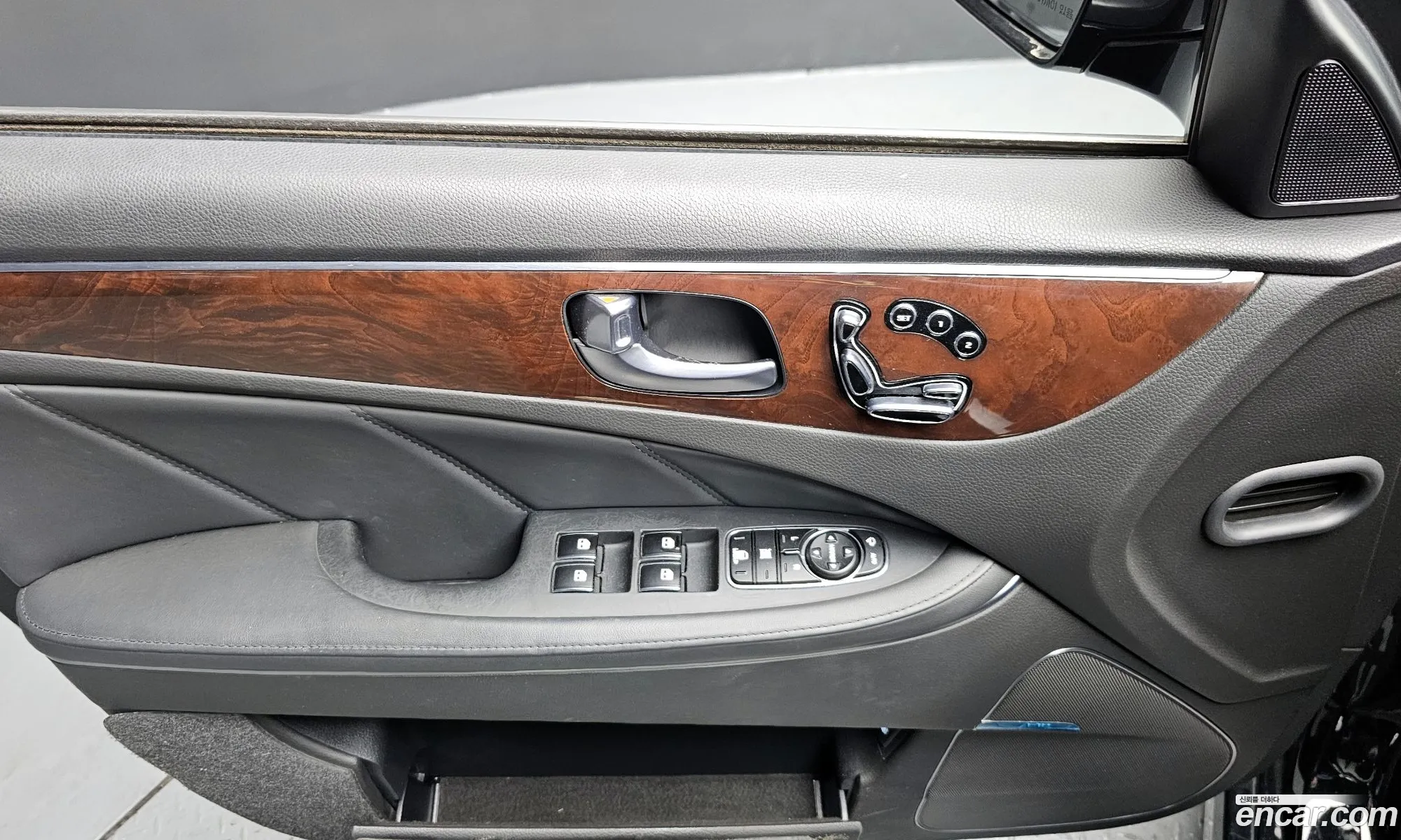 Hyundai Equus 2013 — 8