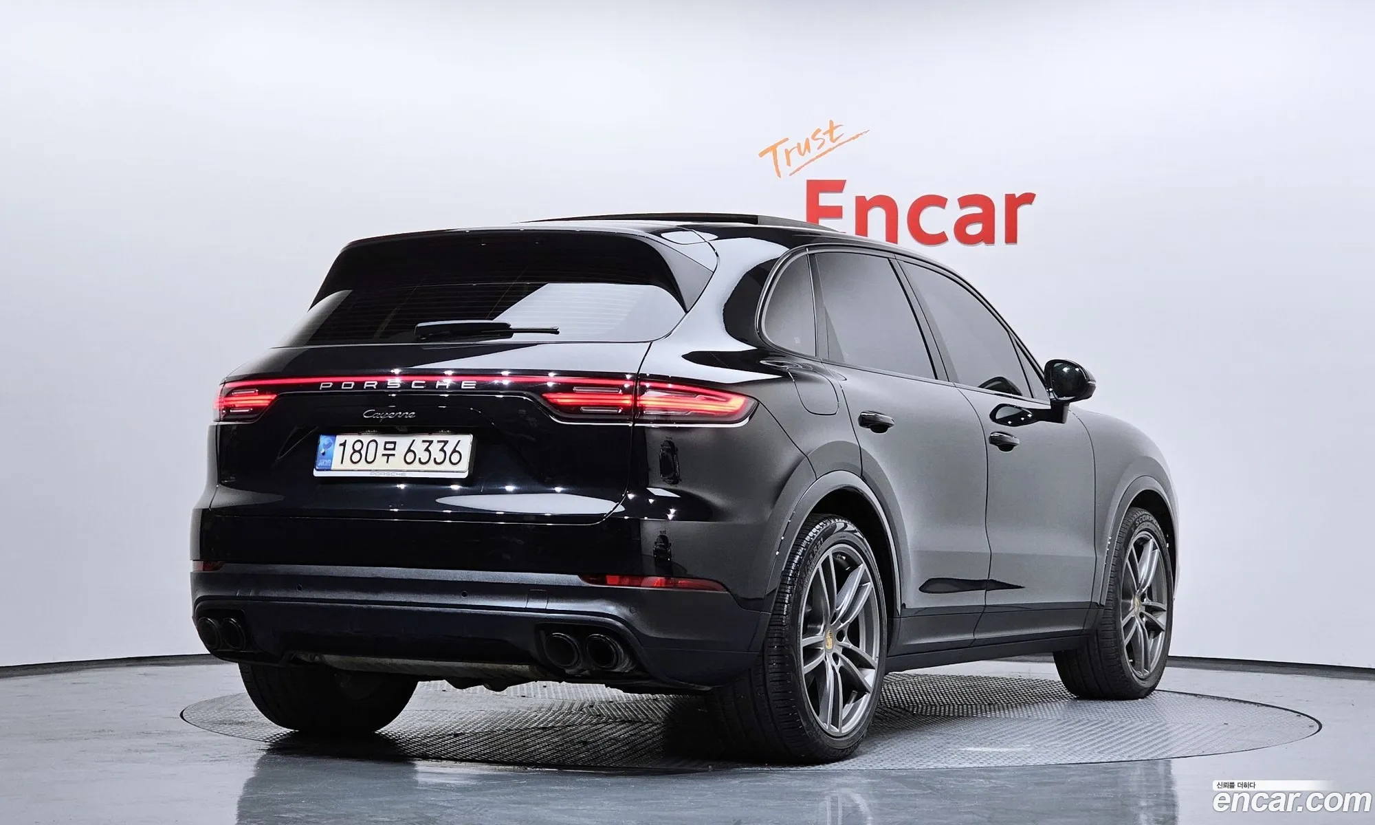 Porsche Cayenne 2022 — 18