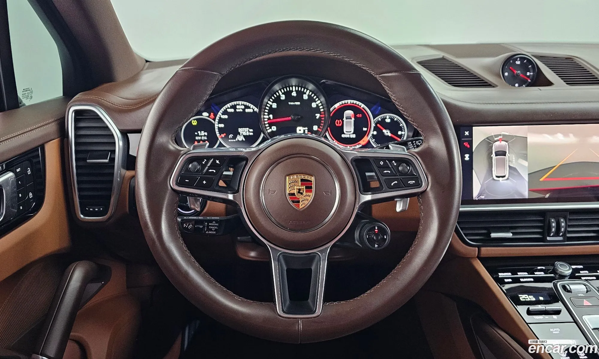 Porsche Cayenne 2022 — 16