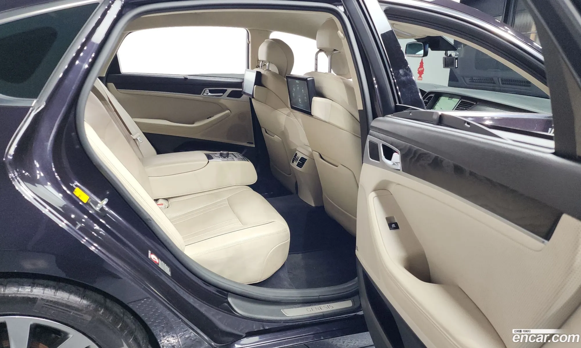 Hyundai Genesis DH 2015 — 2
