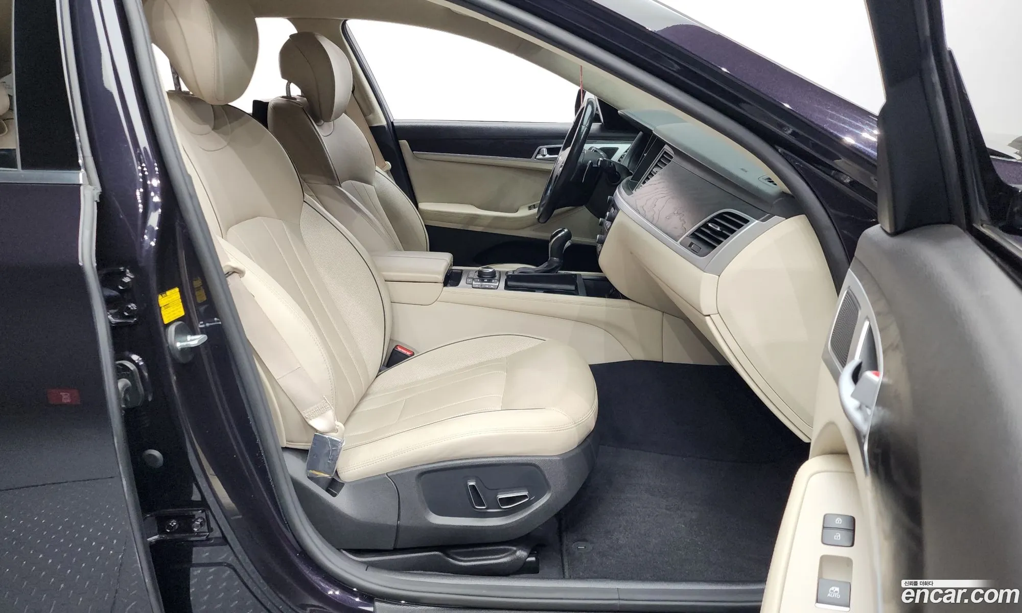 Hyundai Genesis DH 2015 — 18