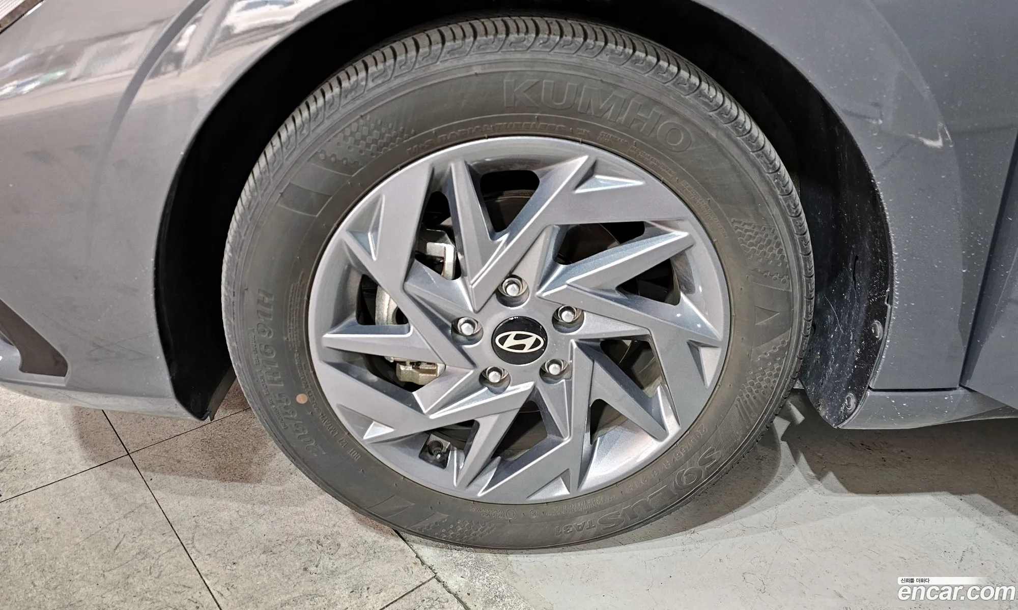 Hyundai Elantra 2024 — 18